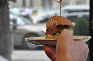 Halfburger Equinox