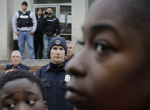 APTOPIX Suspect Dies Baltimore