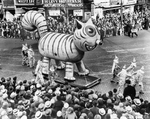 THANKSGIVING DAY PARADE