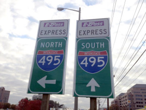 Photo I495 signs Krist King