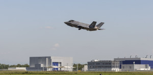 Lockheed Martin F 35 AL 1 First Flight FACO