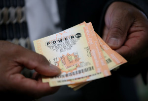 Powerball Jackpot Expected To Reach A Whopping Record Breaking 1.5 Billion