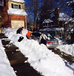 Neighbors dig out