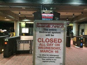 METRO SHUT SIGN