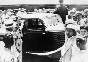 BONNIE AND CLYDE CAR