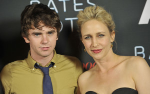 Freddie Highmore, Vera Farmiga