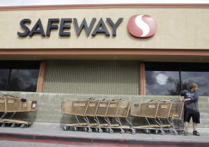 Earns Safeway