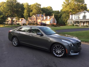 CADILLAC CT6 FRONT2