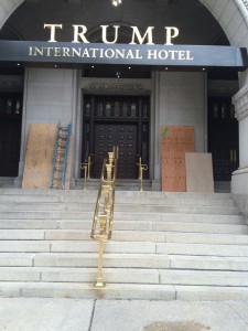 Trump hotel graffiti DU
