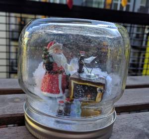 Christmas craft snowglobe