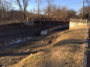 010417 guns canal