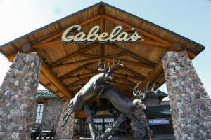 Earns Cabelas