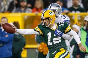 Dallas Cowboys v Green Bay Packers