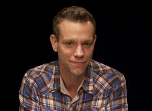 Theater Adam Pascal