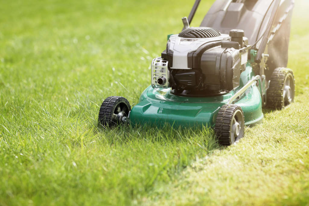 Lawnmowing machine