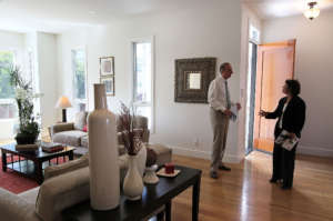 Pending Home Sales Rise In March