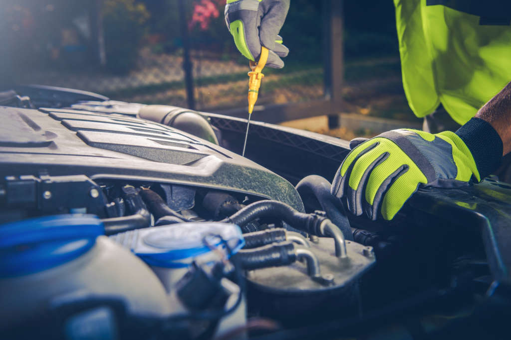 Car Mechanic Oil Check