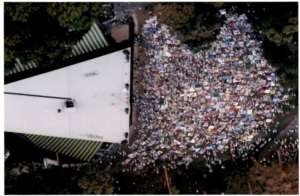 Overhead crowd shot