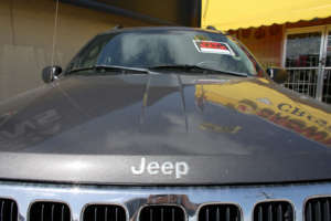 Chrysler Reverses Course, Agrees To Recall 2.7 Million Jeeps