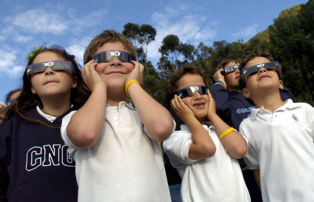 COLOMBIA SOLAR ECLIPSE
