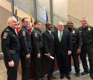 Hogan with chief and legget KRY