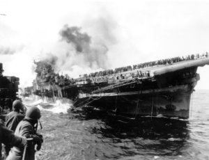 WWII PACIFIC WAR USS FRANKLIN