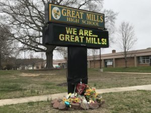 GREAT MILLS SCHOOL SIGN