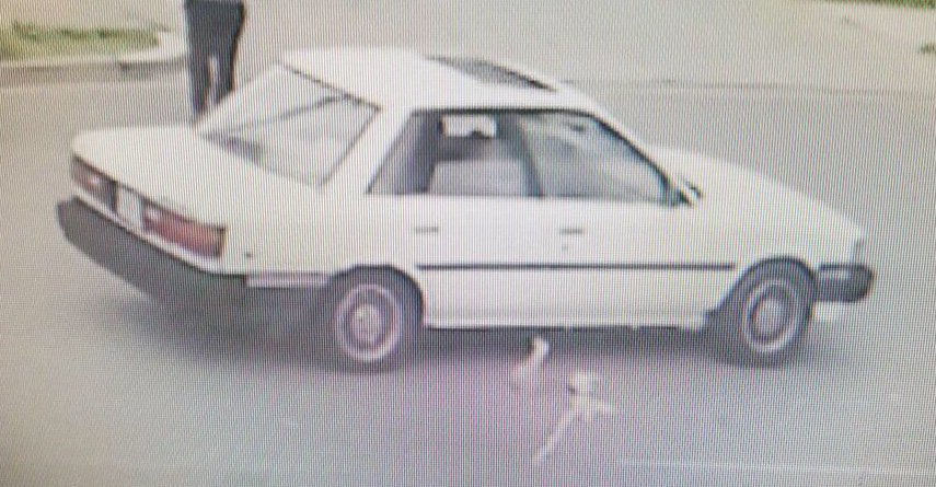 053118 car