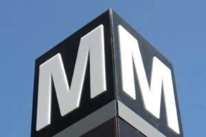 Metro pole aei