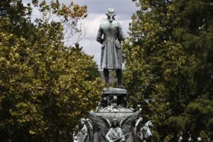 Confederate Monument Protest Campus Angst