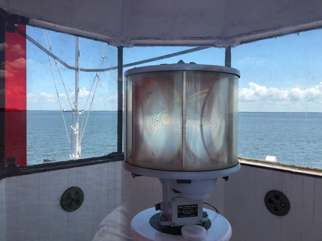 <p style="text-align: center;">The light in the Thomas Point lighthouse.</p>