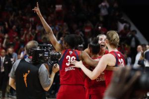 LaToya Sanders, Elena Delle Donne, Emma Meesseman