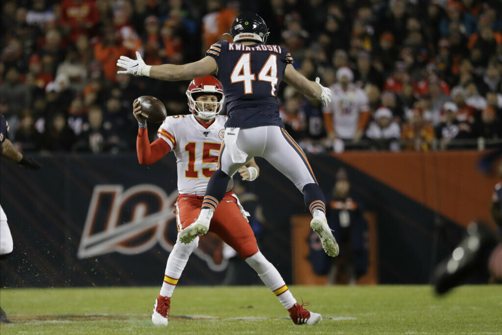 Chicago Bears inside linebacker Nick Kwiatkoski (44) pressures Kansas City Chiefs quarterback Patrick Mahomes (15) in the first half of an NFL football game in Chicago, Sunday, Dec. 22, 2019.