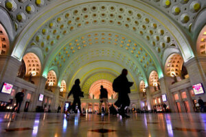 Union Station Busy With Three Day Weekend Travelers