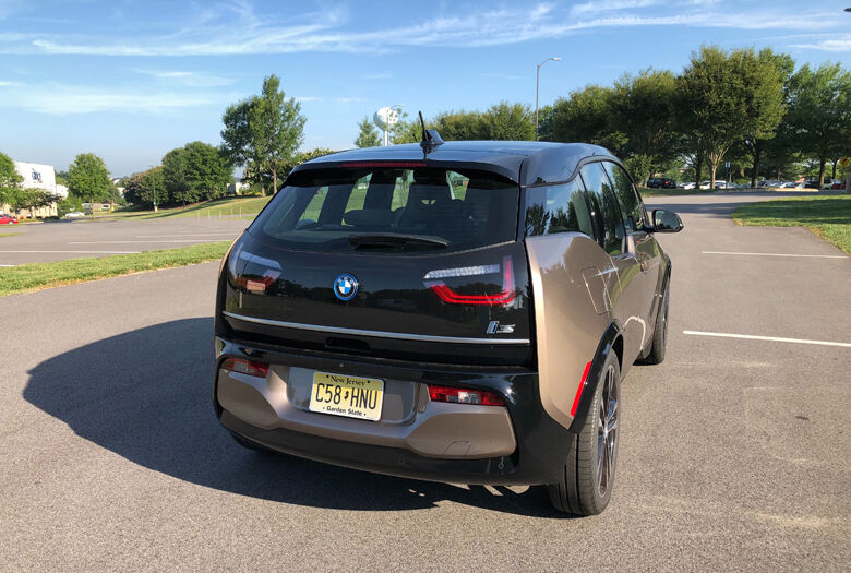 <p style="text-align: left;">BMW i3 Sport with Range Extender offers 200+ mile range before you need to stop.</p>