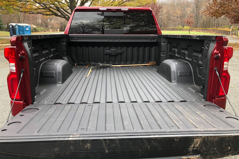 <p style="text-align: left;">The bed is large and easily hauled what I could throw in it. (WTOP Mike Parris)</p>