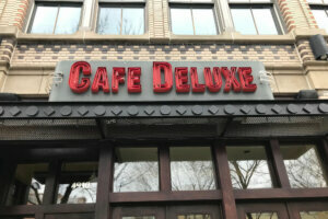 CAFEDELUXE