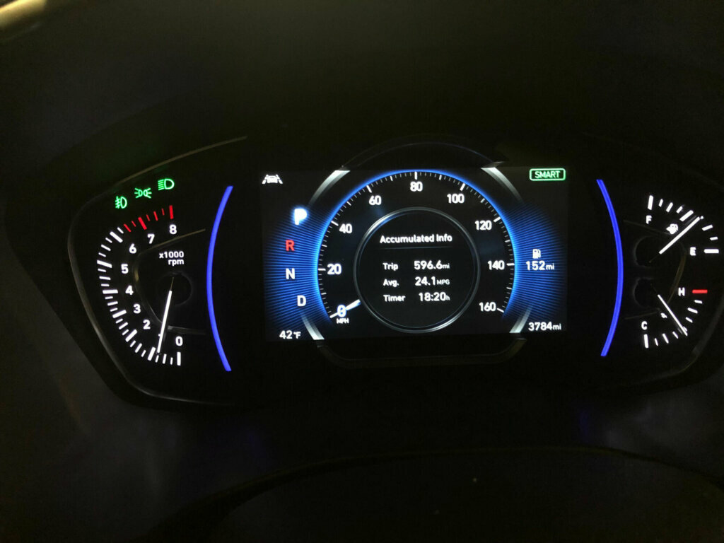 A view of the electronic dashboard. (WTOP/Mike Parris)