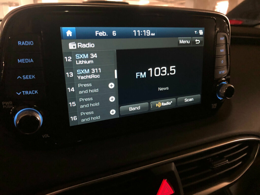 Easy to use navigation and radio, with large touch screen and even knobs. (WTOP/Mike Parris)