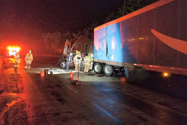 Tractortrailer0506