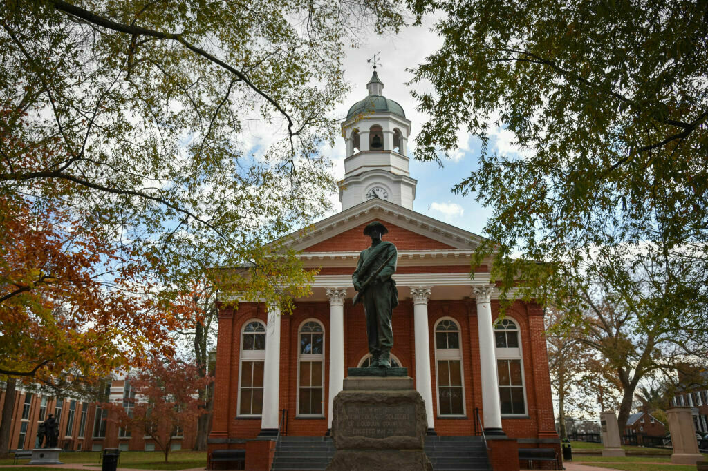 Confederate Statue in Leesburg, Virginia
