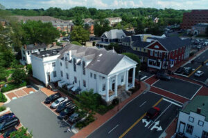 Fairfax City businesses will receive a grant of at least $5,000 to cover some costs related to COVID 19 pandemic related expenses, excluding rent.