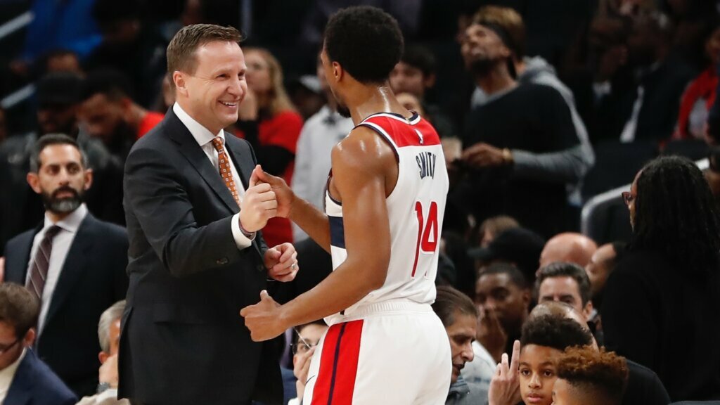 SEE IT: Wizards, Mystics greet voters at Capital One Arena