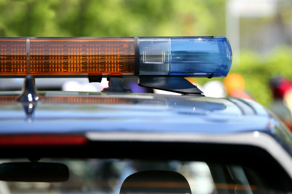 Police siren off