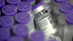 Chicago's Roseland Community Hospital Administers Covid Vaccinations To Hospital Staff