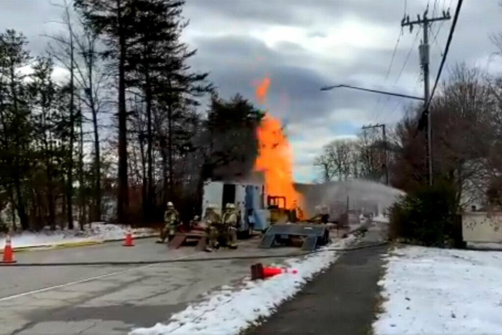 Gas leak in the 8500 block of Hooes Road in the Springfield area