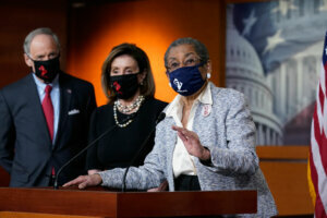Nancy Pelosi, Eleanor Holmes Norton, Tom Carper