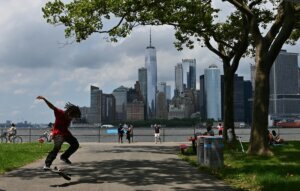 US HEALTH VIRUS TOURISM