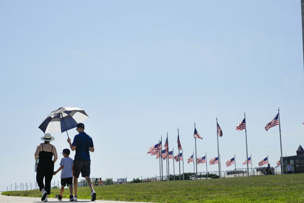Hot And Humid Weather Engulfs Northeast