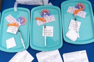 WHO Vaccinating Children